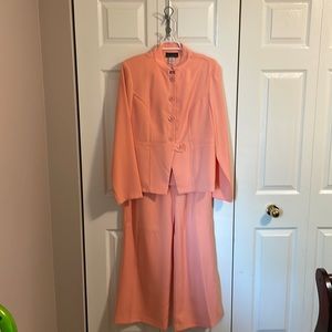 Metro style peach color two piece women’s suit